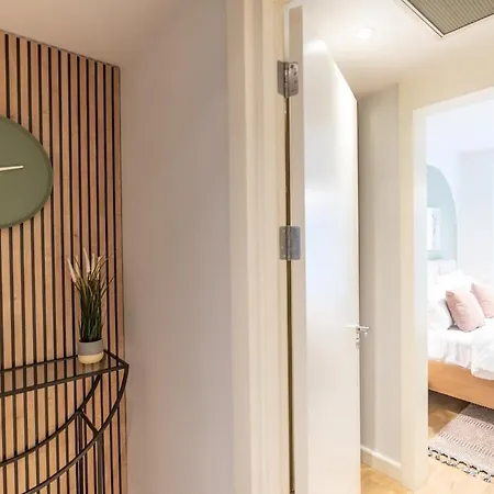 아파트 1-bdr Getaway With Poolgym Near Taksim Square *